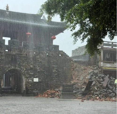 深圳一古城城墙坍塌，为何大众不相信“是连续暴雨所致”？